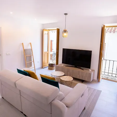 Calle Pintado 21 Atico شقة